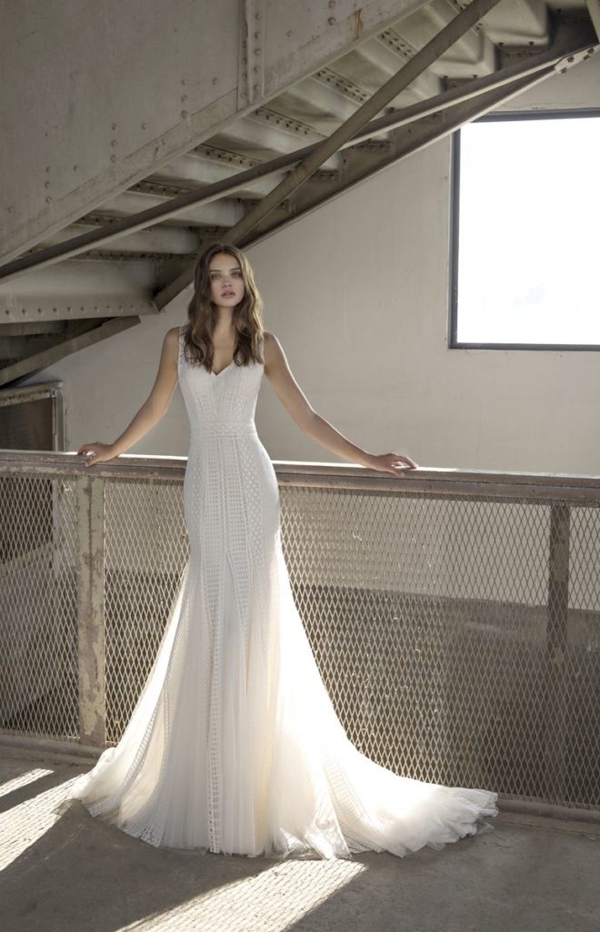 Collection Modeca - Robe Emporia - Tout pour la mariée à Evian - Robes de mariage, coiffure, maquillage, fleurs, onglerie