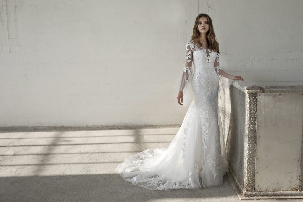 Collection Modeca - Robe Enya - Tout pour la mariée à Evian - Robes de mariage, coiffure, maquillage, fleurs, onglerie