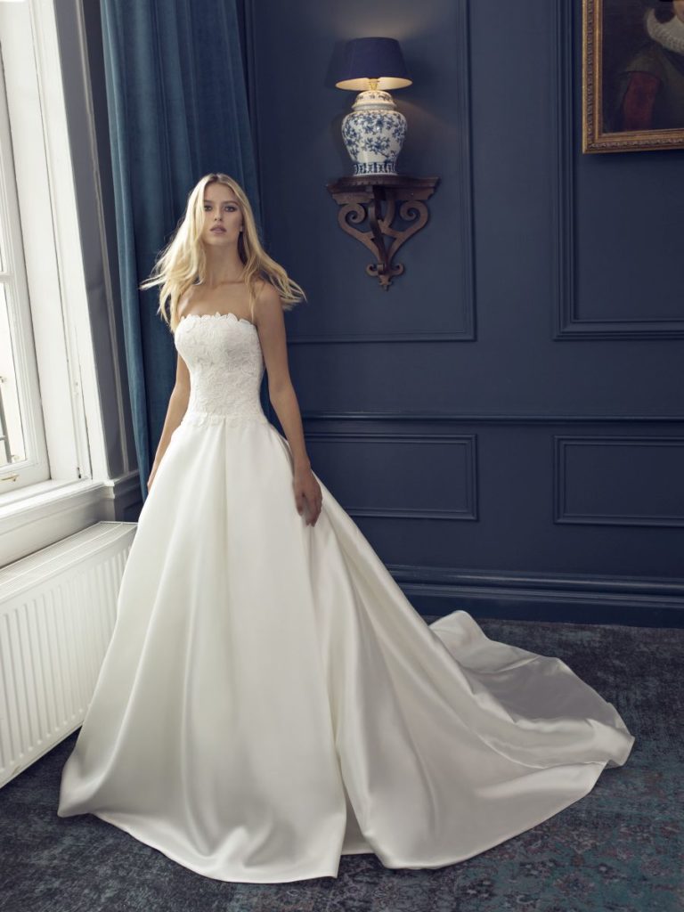 Collection Modeca 2020 - Robe Fern - Tout pour la mariée à Evian - Robes de mariage, coiffure, maquillage, fleurs, onglerie