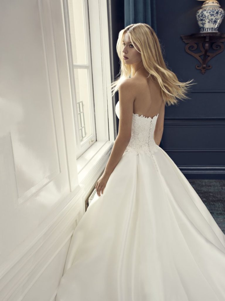 Collection Modeca 2020 - Robe Fern - Tout pour la mariée à Evian - Robes de mariage, coiffure, maquillage, fleurs, onglerie
